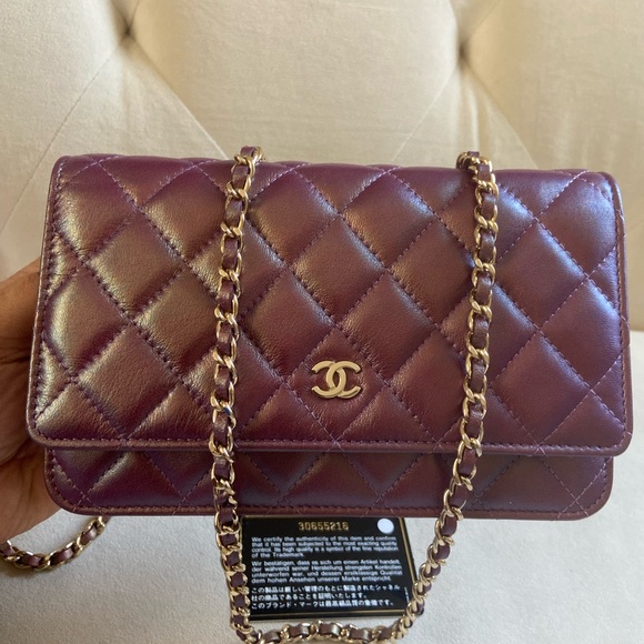 NEW🔥Chanel Iridescent WOC crossbody - Picture 3 of 13